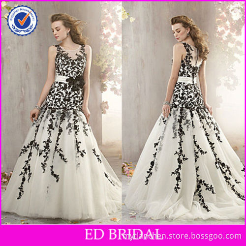 BY011 2013 New Design Lace Appliqued Sash Black And White Wedding Dress